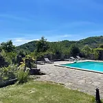Il Cantuccio - Borgo Con Piscina Privata
